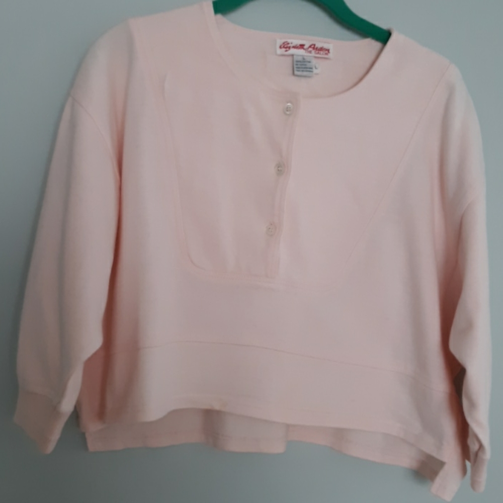 Elizabeth Arden pink cotton cropped blouse.